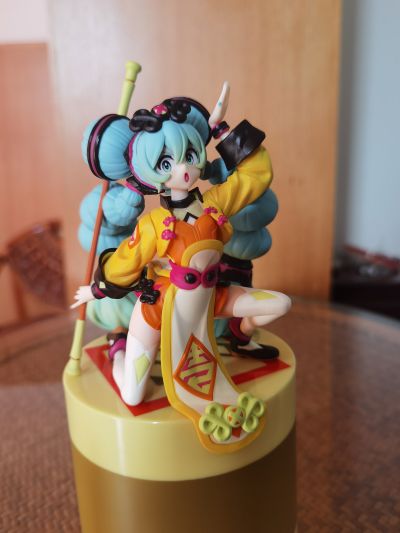 压泡面手办 VOCALOID 初音未来 -中国风- 色差版