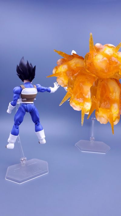 S.H.Figuarts 龙珠Z 吉斯