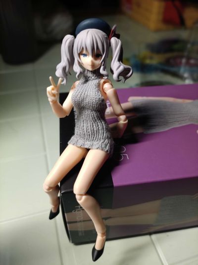 figma#505 女性body 千秋 露背毛衣
