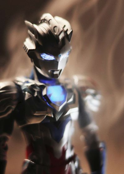 S.H.Figuarts  泽塔奥特曼 阿尔法装甲