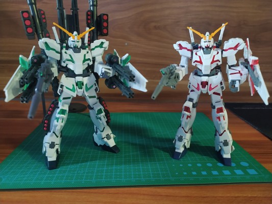 HGUC #100 机动战士高达UC RX-0独角兽高达 Destroy Mode 