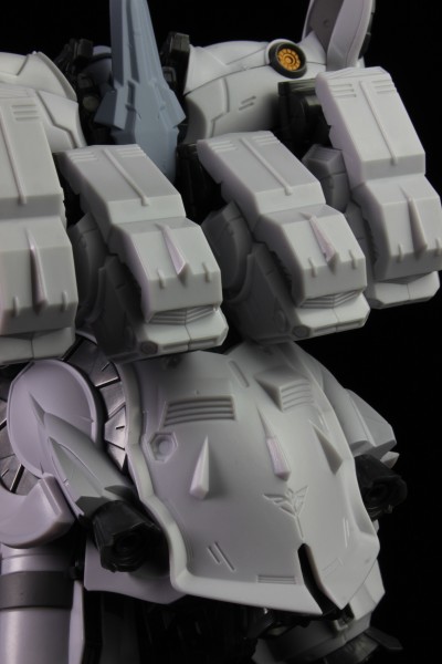 食玩 机动战士高达NT 新吉翁2号