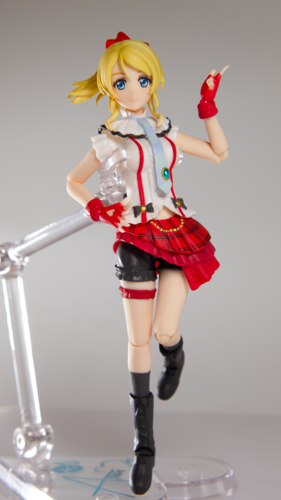 S.H.Figuarts  绚濑绘里（我们如今正在其中）