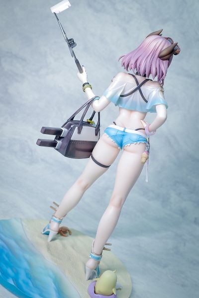 碧蓝航线 雾岛 夏日的大胆尝试ver.