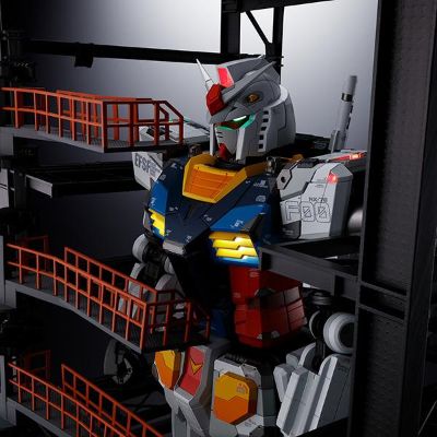 超合金  RX-78F00 高达+机库 -精密模型-