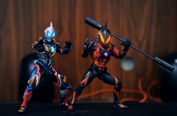 S.H.Figuarts 假面骑士 令和第一世代  假面骑士一型  岩蝗