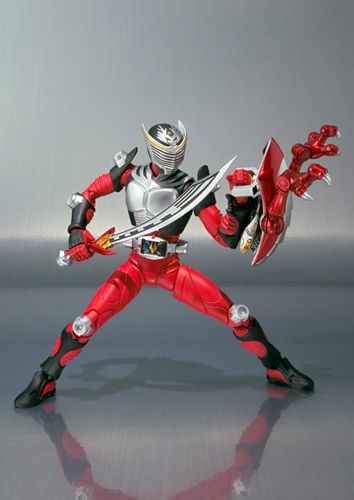 S.H.Figuarts   假面骑士龙骑与深红之龙套装