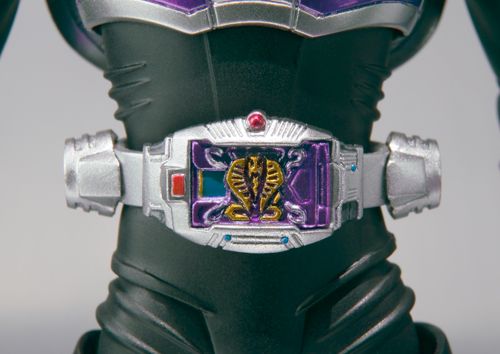 S.H.Figuarts 假面骑士龙骑 假面骑士王蛇