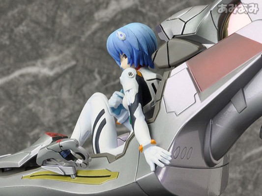 新世纪福音战士新剧场版 绫波丽 和 驾驶舱