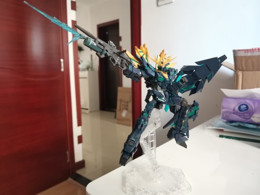 RG 机动战士高达UC RX-0[N] 独角兽高达2号机 报丧女妖·命运女神(最终决战样式)