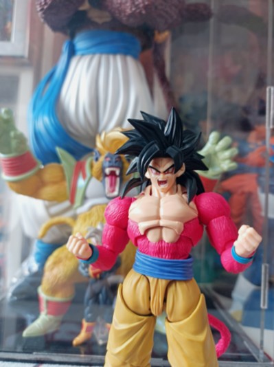 S.H.Figuarts 龙珠GT 超级赛亚人4 孙悟空