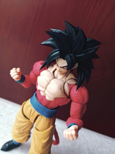 S.H.Figuarts 龙珠GT 超级赛亚人4 孙悟空