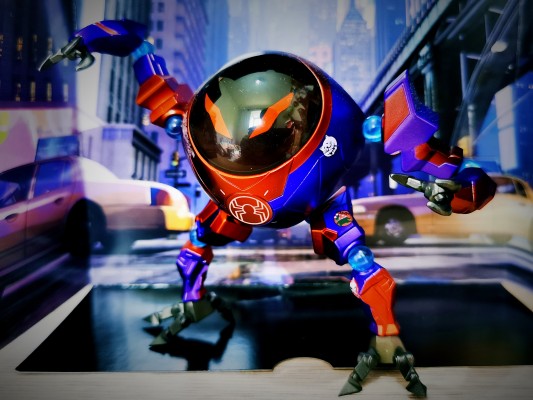 粘土人#1522-DX 蜘蛛侠: 平行宇宙 潘妮·帕克 平行宇宙Ver. DX