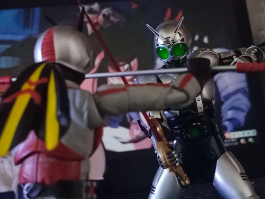 S.H.Figuarts 假面骑士埃克斯与巡逻摩托车套装（暂译）