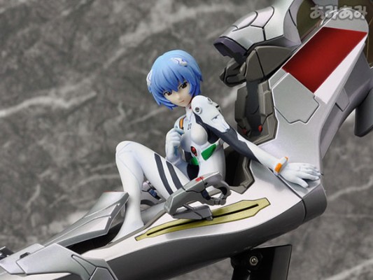 新世纪福音战士新剧场版 绫波丽 和 驾驶舱