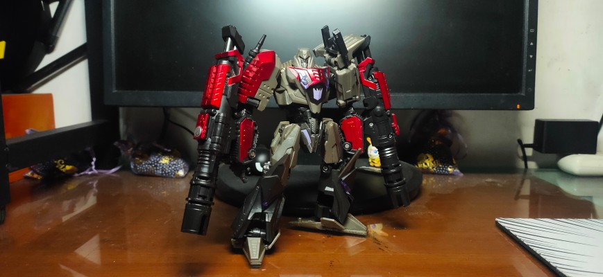 变形金刚 ユナイテッド UN04 メガ特朗 サイバ特朗モード