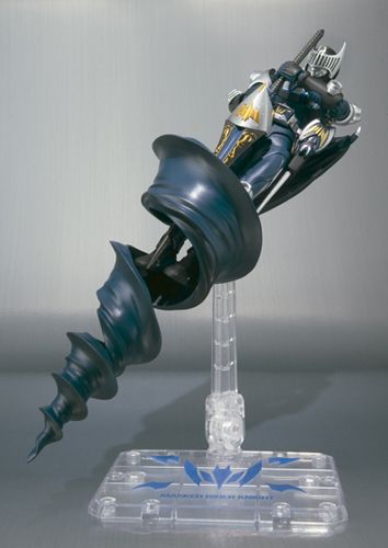 S.H.Figuarts 假面骑士龙骑 假面骑士夜骑 与 黑暗之翼 套装