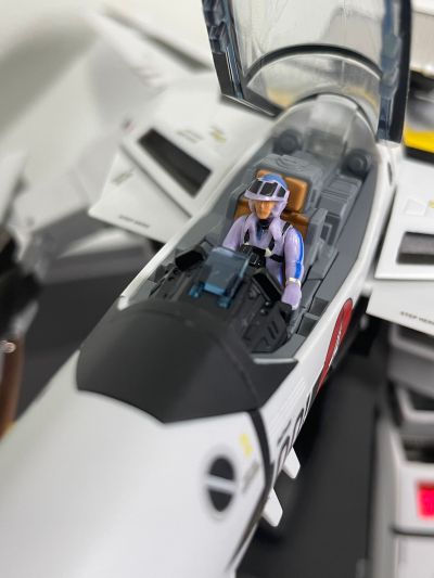 DX超合金 超时空要塞 初回限定版 VF-1S 女武神 罗伊・福克 特别版