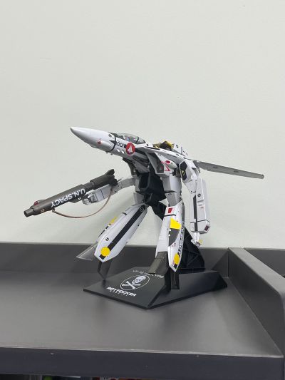 DX超合金 超时空要塞 初回限定版 VF-1S 女武神 罗伊・福克 特别版