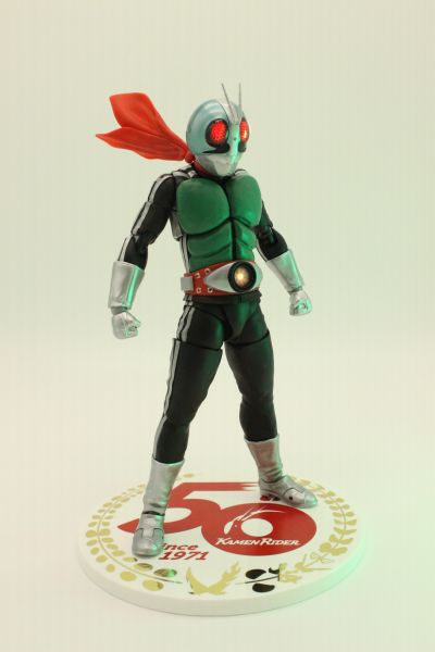 S.H.Figuarts(真骨雕制法) 假面骑士 假面骑士新1号 假面骑士50周年纪念版