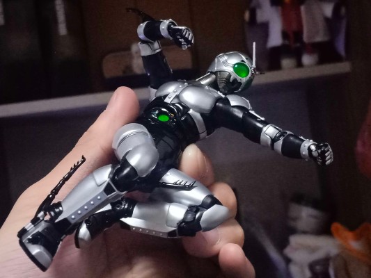 S.H.Figuarts (真骨雕制法)  影月