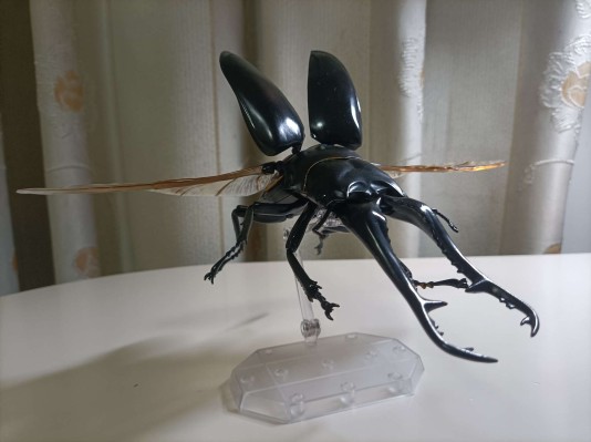 REVOGEO 长颈鹿锯锹