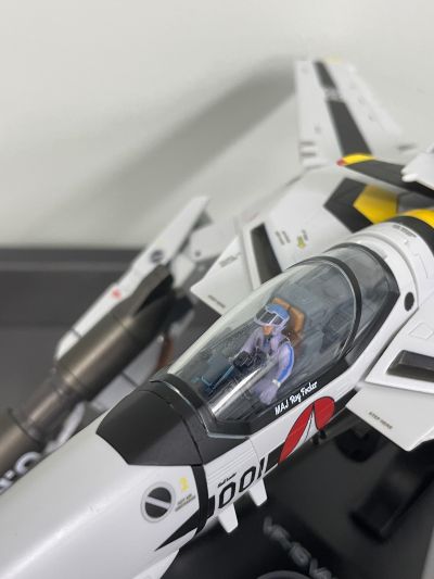 DX超合金 超时空要塞 初回限定版 VF-1S 女武神 罗伊・福克 特别版