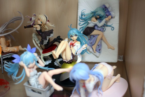 电波女与青春男 藤和艾莉欧