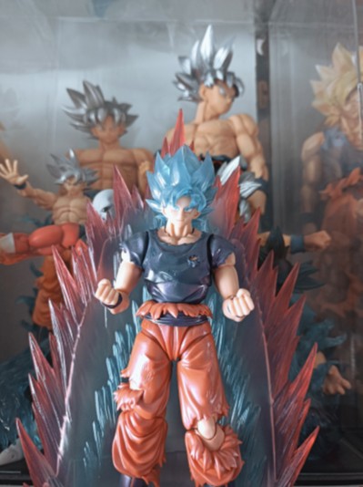 S.H.Figuarts  超级赛亚人之神超级赛亚人孙悟空-超-