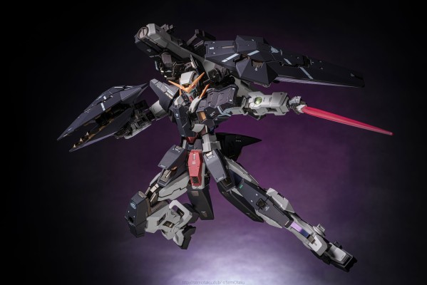 METAL BUILD 机动战士高达00 十周年 