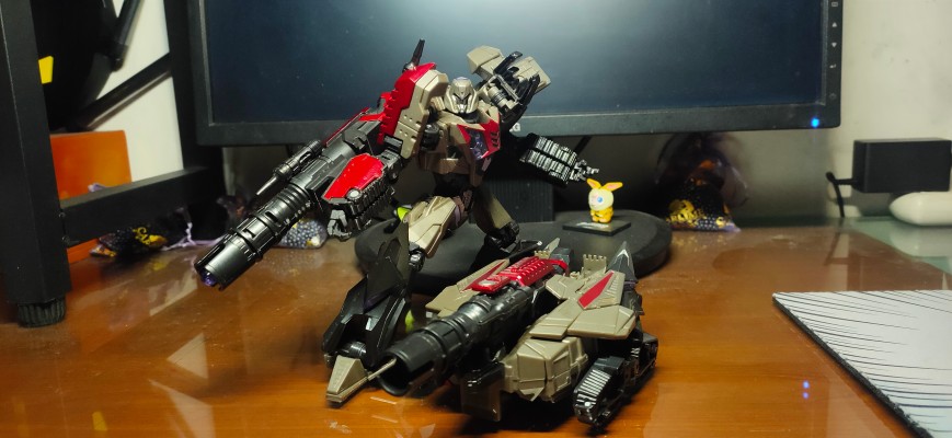 变形金刚 ユナイテッド UN04 メガ特朗 サイバ特朗モード