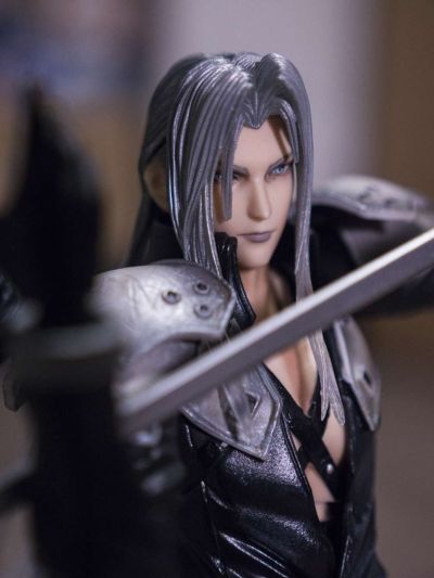 PlayArts改 最终幻想VII 重制版 萨菲罗斯