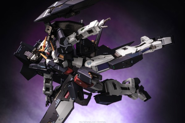 METAL BUILD 机动战士高达00 十周年 