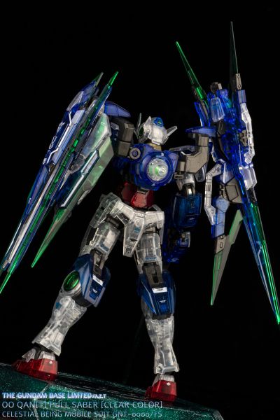 RG 1/144  高达基地专属商品 量子型00高达全刃装 [透明配色]