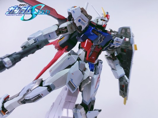METAL BUILD 机动战士高达SEED GAT-X105 强袭高达  -METAL BUILD系列10周年纪念版-