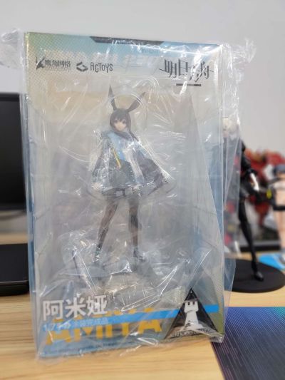 Vividred Operation 1/8 黒骑蕾 泳装Ver.～