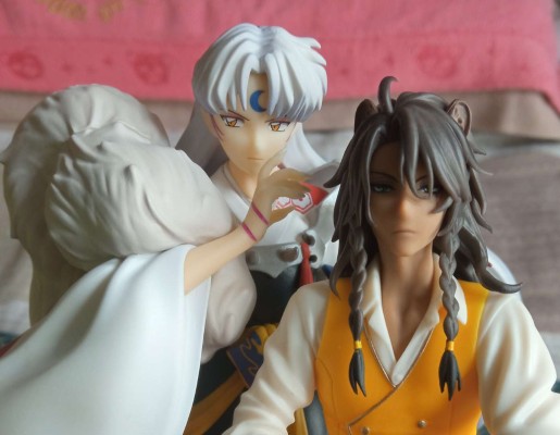 迪士尼 扭曲仙境 雅座高人 Leona Kingscholar