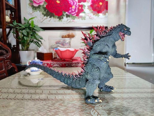 真的杰作系列 哥斯拉2000 千禧年 原型复制品 软胶版 哥斯拉商店限定 金属红