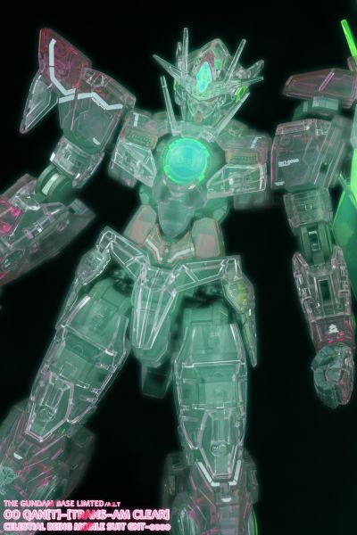 RG 剧场版 机动战士高达00 先驱者的觉醒 	GNT-0000 量子型00 Trans-Am Mode 彩透版