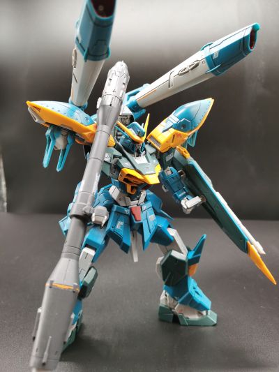 FULL MECHANICS 1/100  灾厄高达