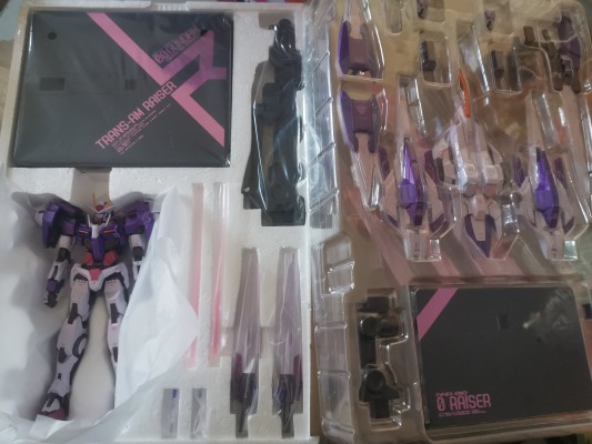 METAL BUILD系列10周年纪念 机动战士高达00  TRANS-AM强化模组 大出力粒子释放状态