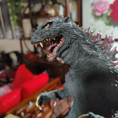 真的杰作系列 哥斯拉2000 千禧年 原型复制品 软胶版 哥斯拉商店限定 金属红
