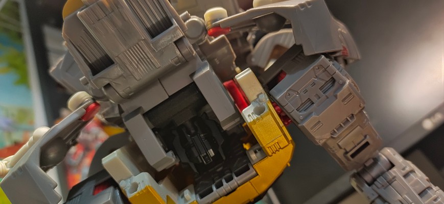 变形金刚玩具 经典电影系列 86-07 领袖级 变形金刚大电影 机器恐龙 铁渣 与 丹尼尔·维特维奇