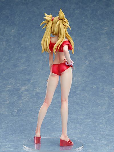 龙与魔女 妮内·斯邦库尔 泳装版