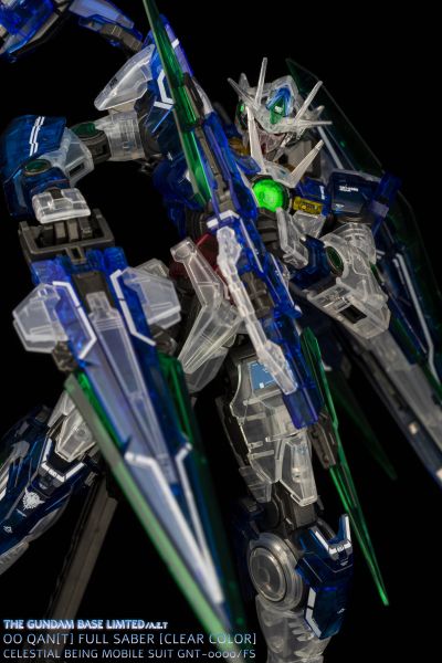 RG 1/144  高达基地限定 量子型00高达全刃装 [透明配色]
