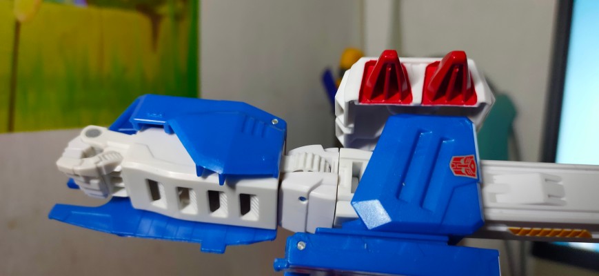 变形金刚レジェンズ LG14 ウルトラマグナス