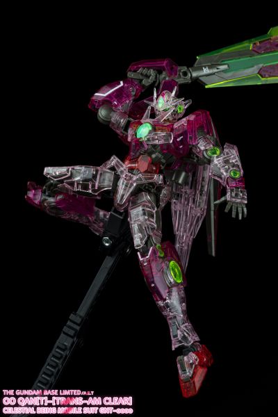 RG 剧场版 机动战士高达00 先驱者的觉醒 	GNT-0000 量子型00 Trans-Am Mode 彩透版