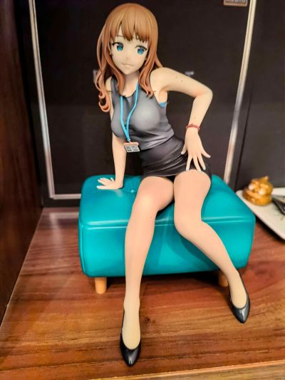 很多痣的前辈OL桑