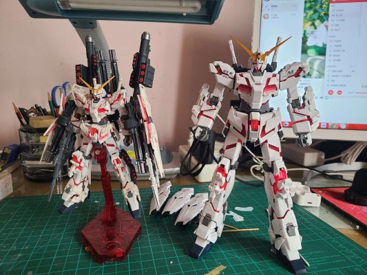 MG 机动战士高达UC RX-0 全装甲独角兽高达 Red Psycoframe ver. 