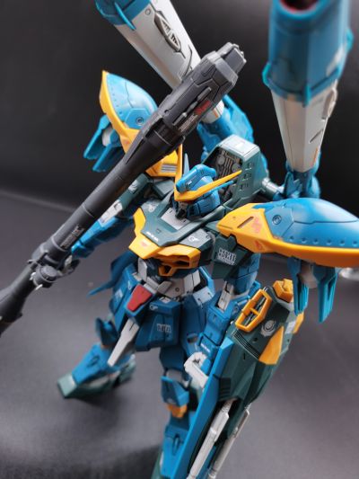 FULL MECHANICS 1/100  灾厄高达